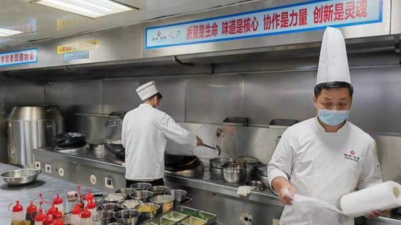 食品OEM代工合同范本2025：关键条款解析与风险防范